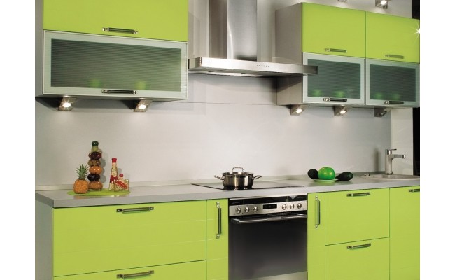 Кухня пластик, прямая / Цвет зеленый