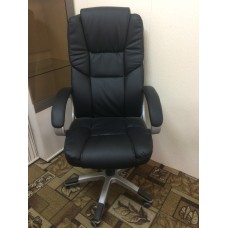 Кресло поворотное Leon