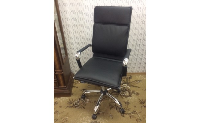 Кресло поворотное CITY черный/хром